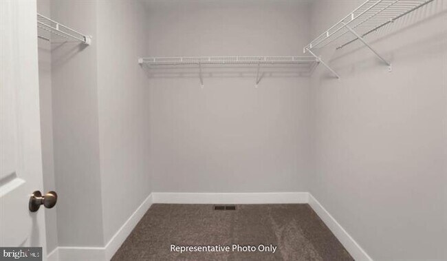 Building Photo - 403 Estate Dr