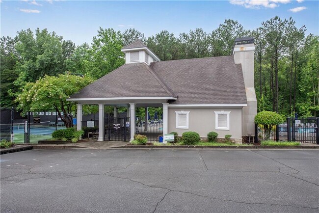 Building Photo - 4669 Ashford Club Dr