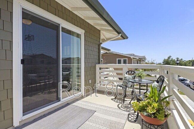 Building Photo - 1008 Los Angeles Ave