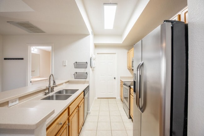 Building Photo - Condo in Desirable Mirabella Community