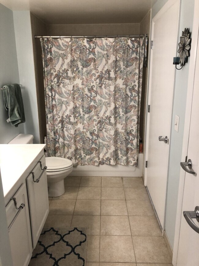 Building Photo - 350 G St SW