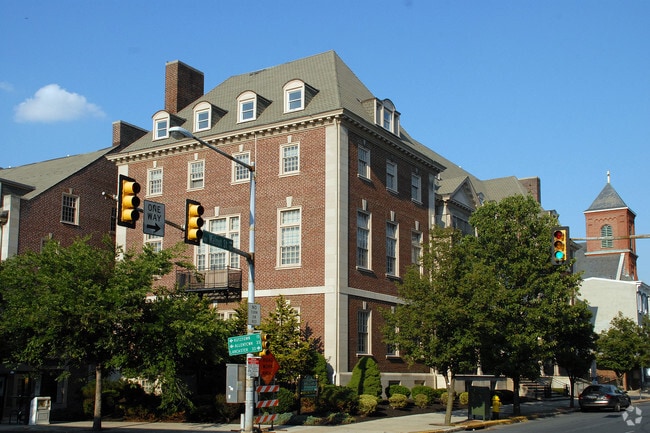 Building Photo - Senior Apartments at the Wyomissing Club