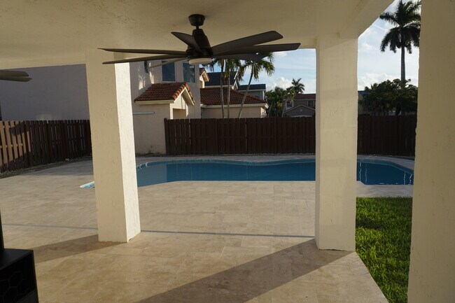 Building Photo - 15614 SW 110th Terrace