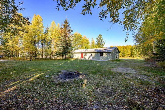 Building Photo - 3 BEDROOM | 2 BATHROOM | 2 CAR GARAGE | AI...