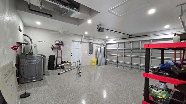 Building Photo - 4020 NW 41st Pl