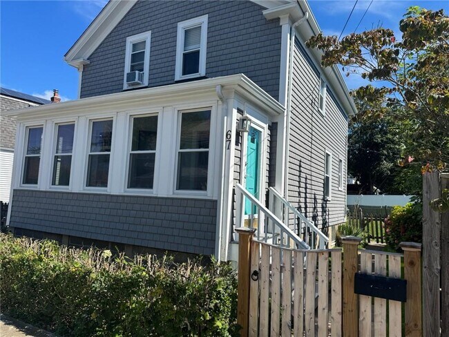 Building Photo - 67 Hall Ave