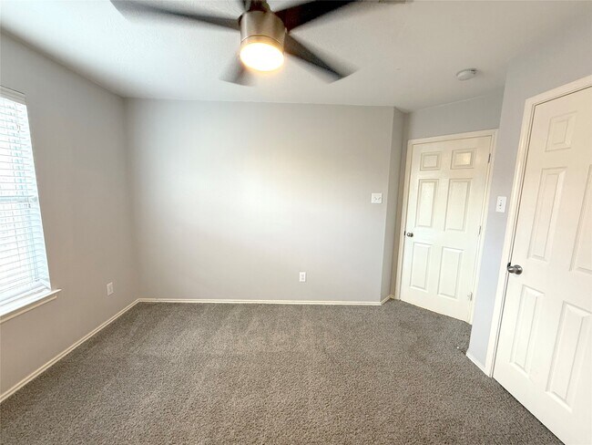 Building Photo - 2414 Alcove Foster Ct