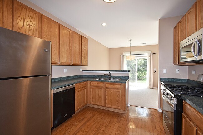 Building Photo - 312 Fairmont Ct