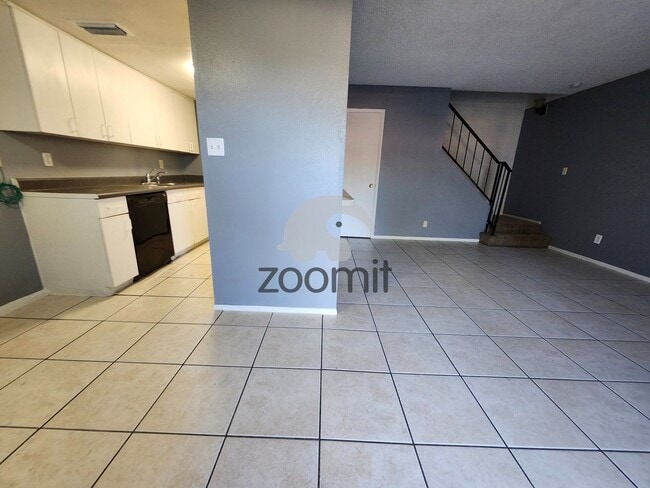 Building Photo - 4264 N 68th Dr