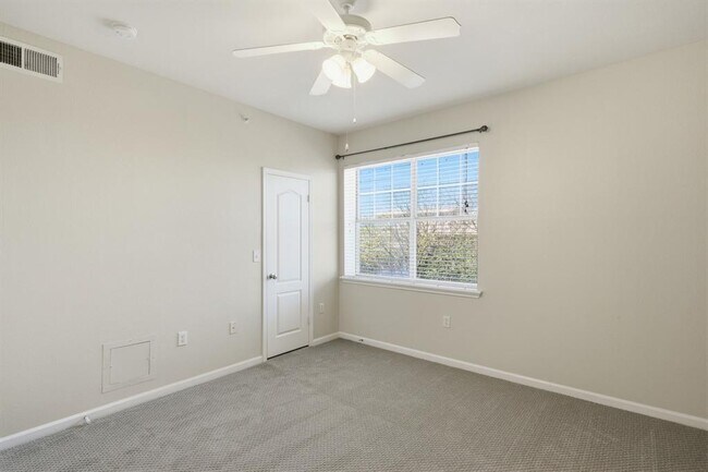 Building Photo - 11203 Ranch to Market Rd 2222