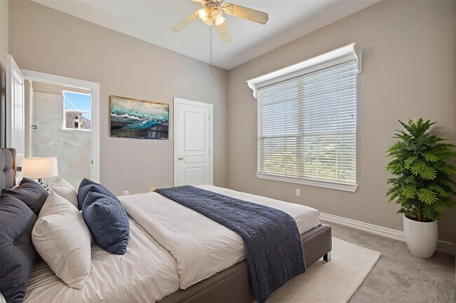 Building Photo - 4306 Ennis St