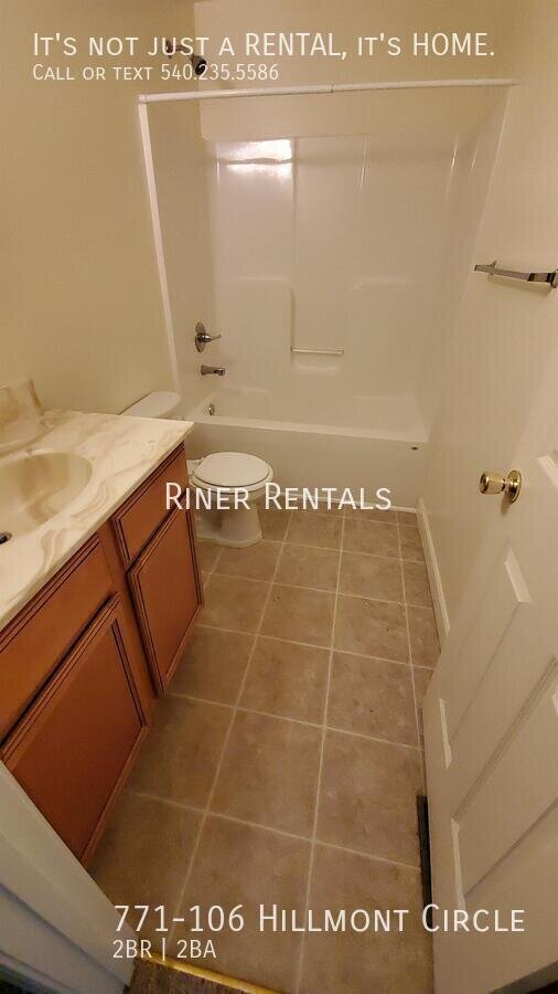 Building Photo - 771-106 Hillmont Circle-
