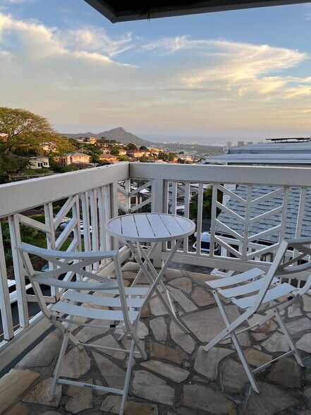 Private deck of rental - 2012 St Louis Dr