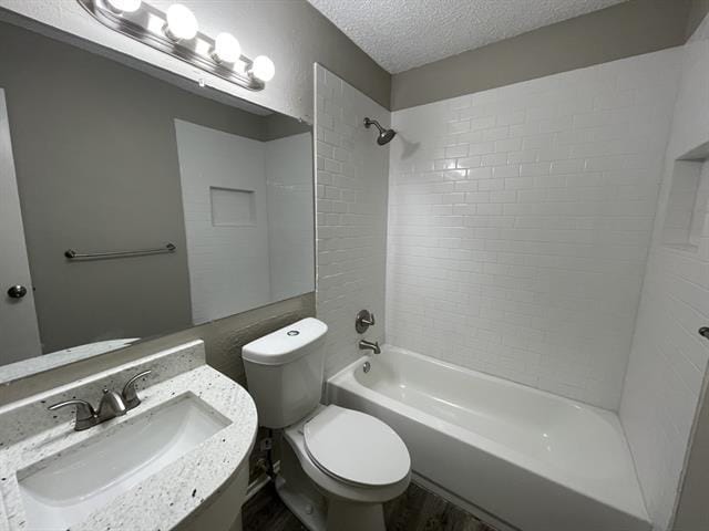 Building Photo - 2304 Norwich Ct