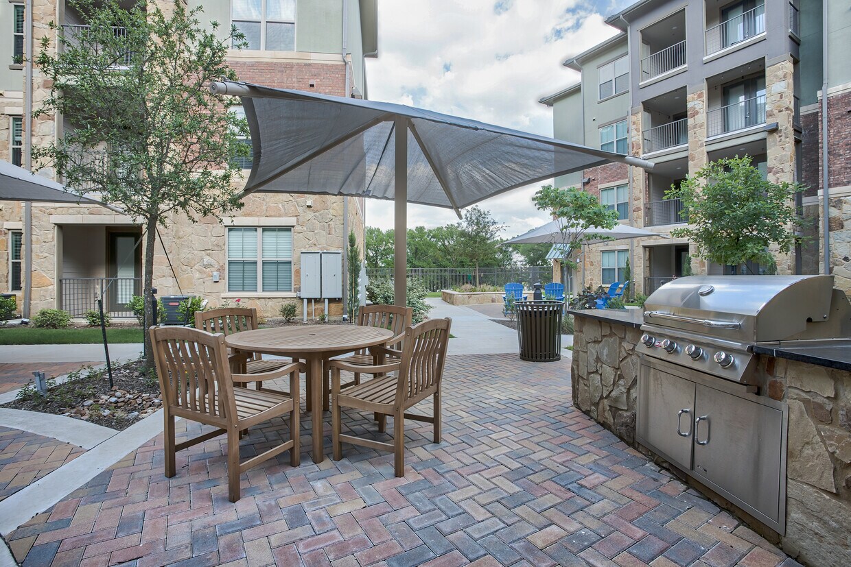 Merit Roofing Systems Reviews Ratings Roofing Near 675 N Glenville Dr 145 Richardson Tx