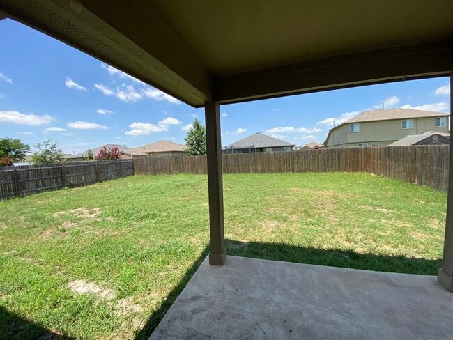 Building Photo - 307 Camellia Dr