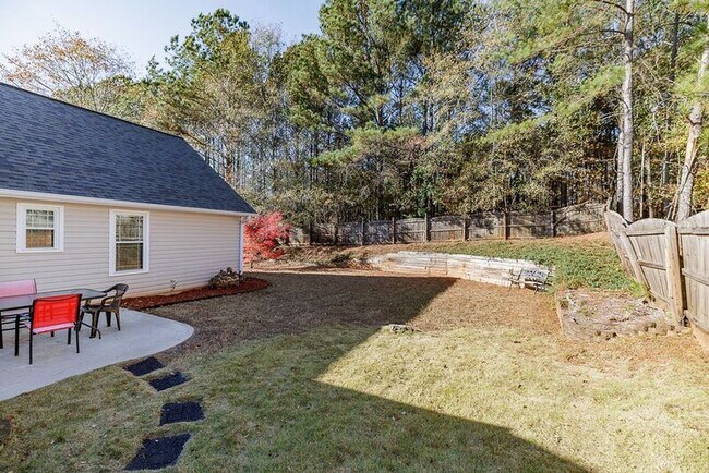 Building Photo - 160 Cedar Rock Trace