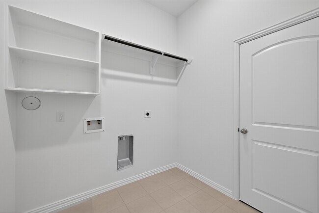 Building Photo - 6214 Severson Lake Ct