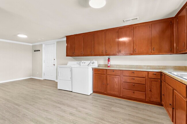 Building Photo - 4440 Spruill Ave