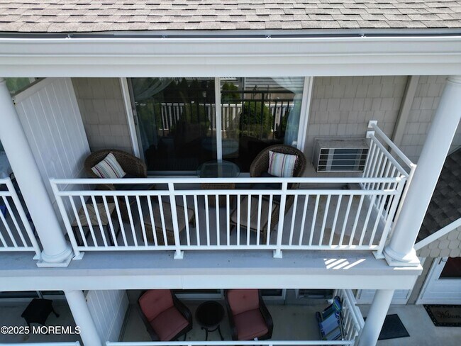 Building Photo - 100 3rd Ave