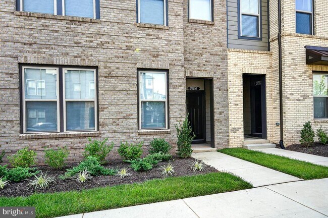 Building Photo - 20957 Bluebird Sq