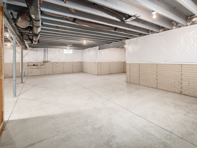 Building Photo - 2235 Acorn Ln