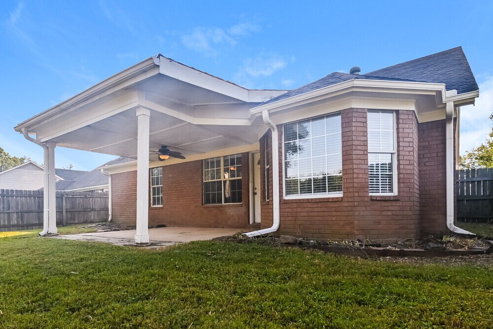 Building Photo - 7605 Caitlynn Cir S