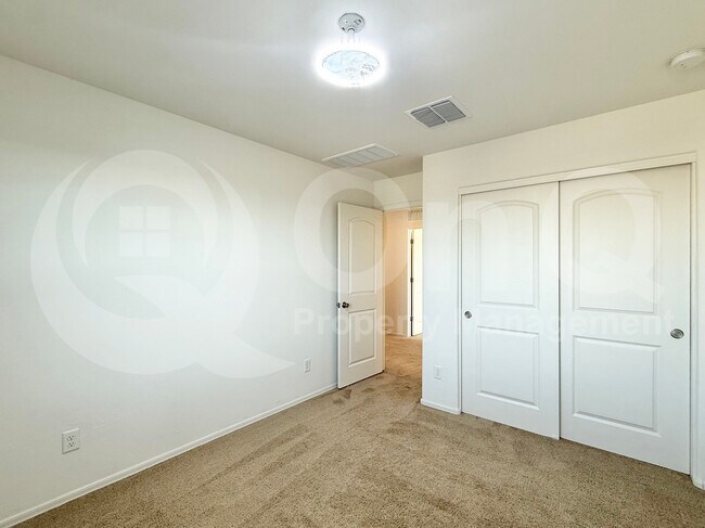 Building Photo - 2635 W Bowker St