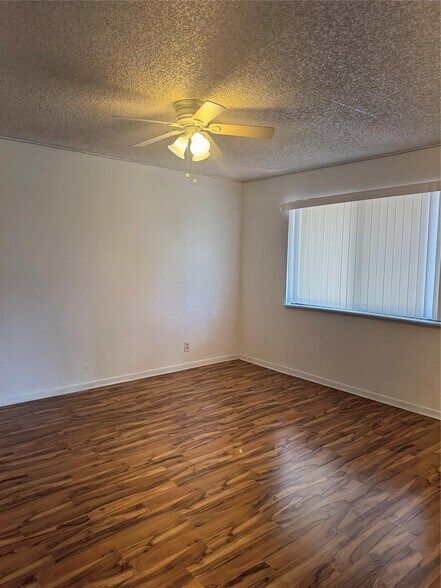 Building Photo - 16360 Water Way