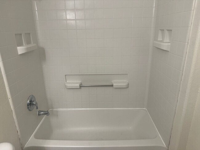 Building Photo - NE Near Nellis! Gated! Community Pool, Spa...