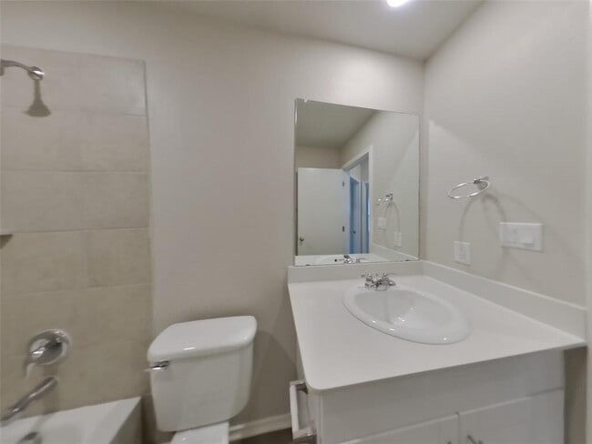 Building Photo - 3528 Stride Ln