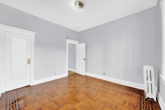 Building Photo - 2988 John F. Kennedy Blvd