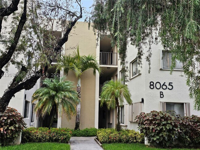 Building Photo - 8065 SW 107th Ave