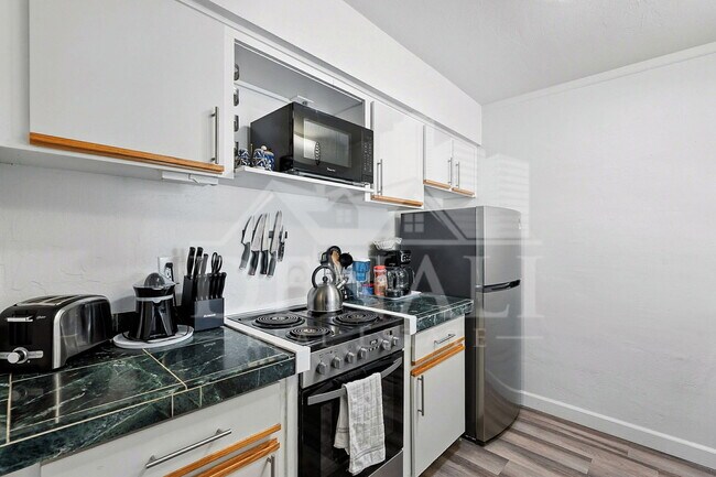 Building Photo - 3313 N 68th St
