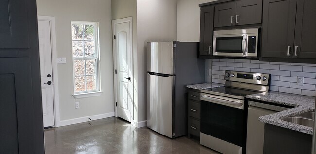 Building Photo - 506 Litigation