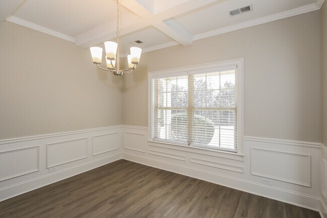 Building Photo - 3141 Oakmont Dr