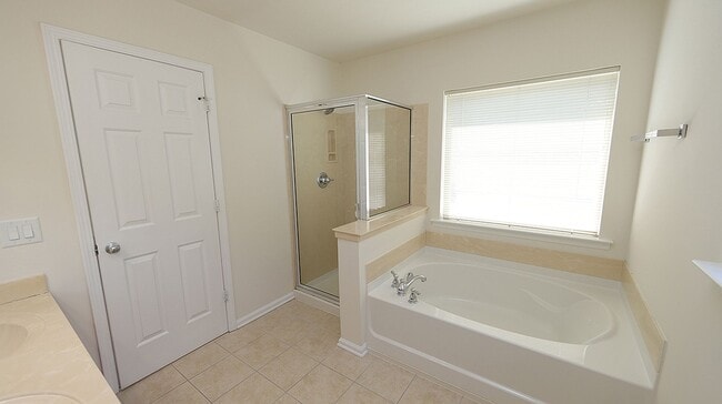 Building Photo - Spacious Home in Superb Cary Location *Amberly Community*