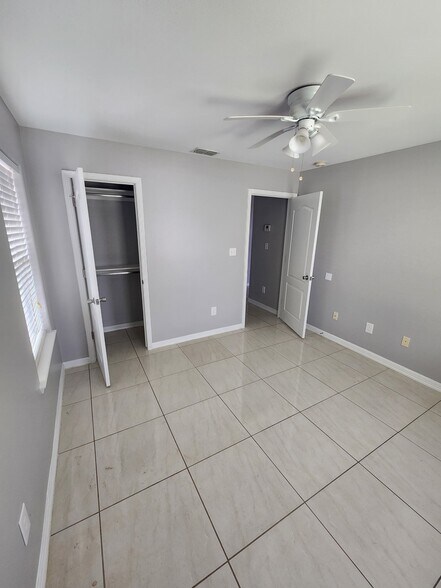 Building Photo - 6148 Guadalupe River St