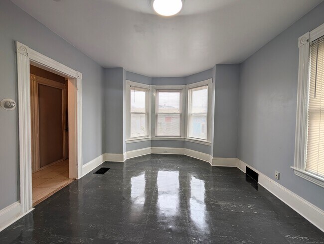Building Photo - 116 Stillman St