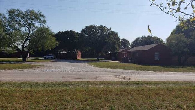 Building Photo - 134 Private Rd 3228