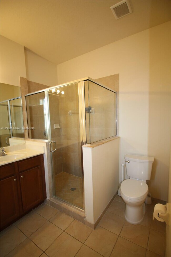Building Photo - 9205 SW 170th Pl