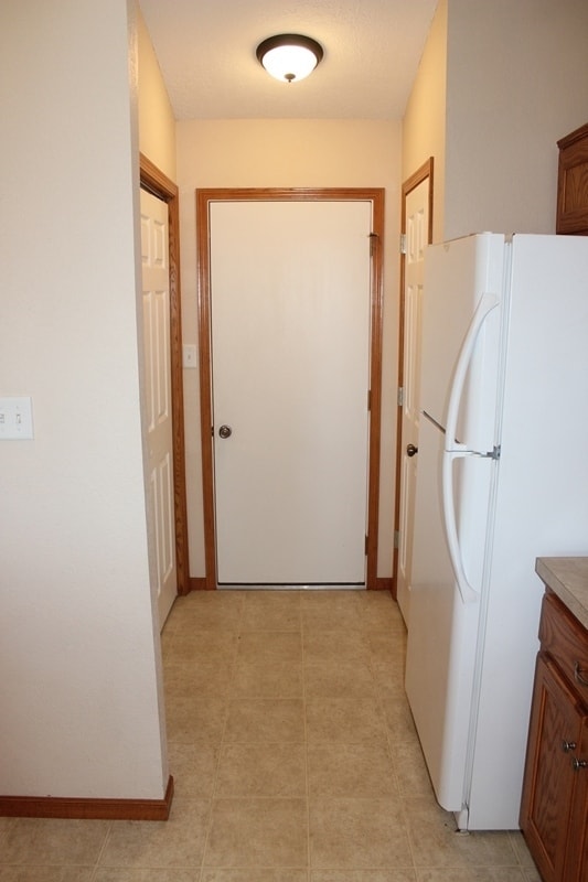 Building Photo - Great home in East Manhattan! *UPDATED PHOTOS COMING SOON*