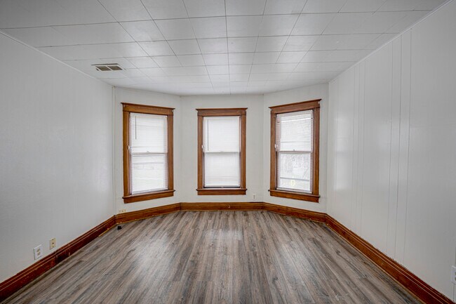 Building Photo - 706 McDonough St