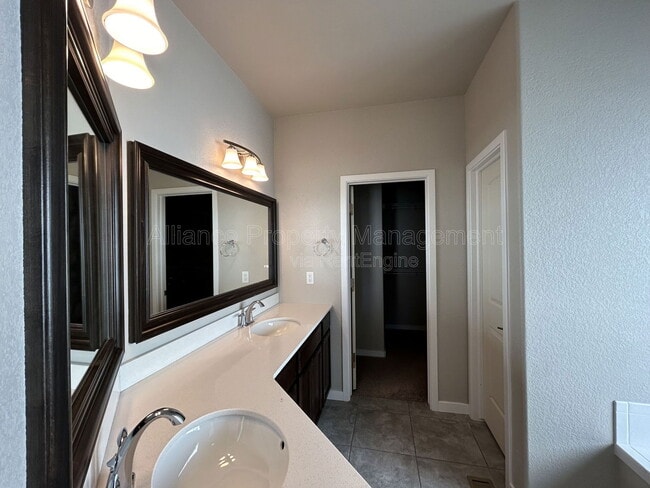 Building Photo - 8223 Wheatland Dr