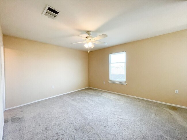 Building Photo - 8913 Southwick Dr