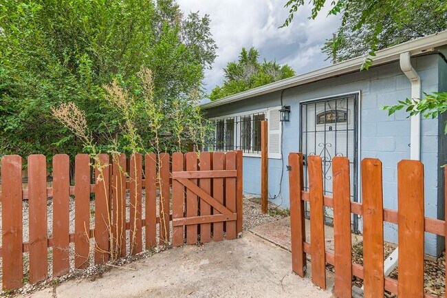 Building Photo - 1129 Valley Manor Ct
