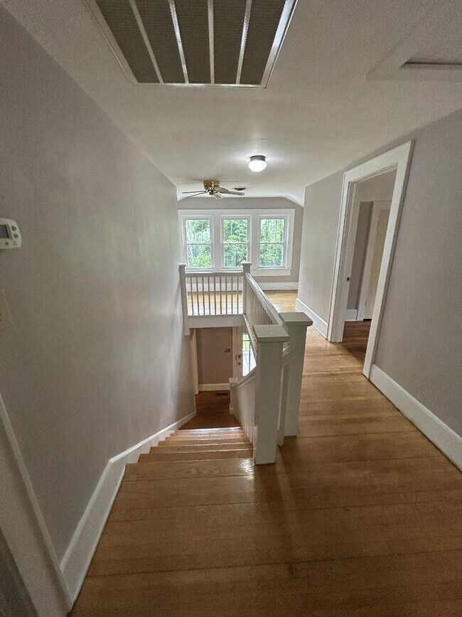 Building Photo - 3342 Yellow Sulphur Rd