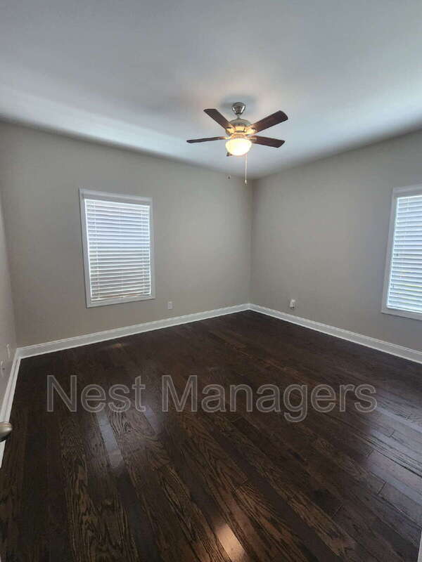 Building Photo - 113 Tellmont St