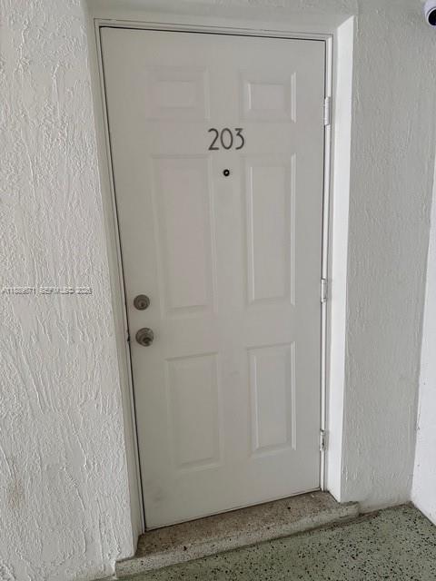 Building Photo - 445 SW 11th St