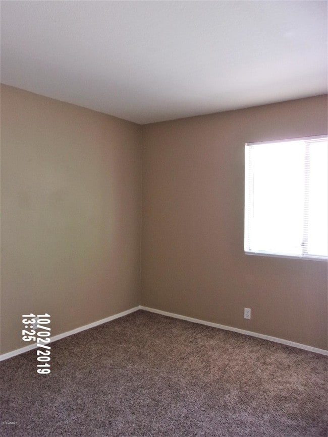 Building Photo - 16549 N 157th Ave